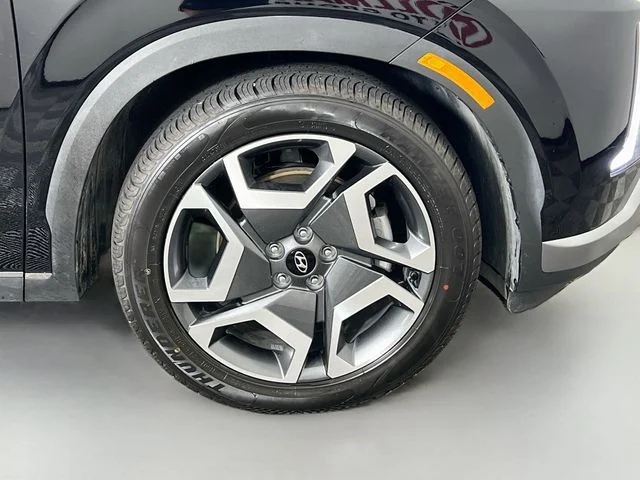 Used 2023 Black Hyundai Limited image 42