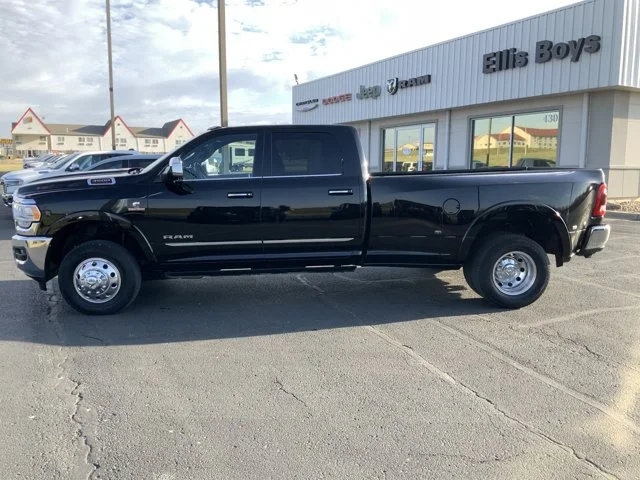 Used 2022 RAM Ram 3500 Pickup Limited with VIN 3C63RRRL2NG119439 for sale in Kansas City
