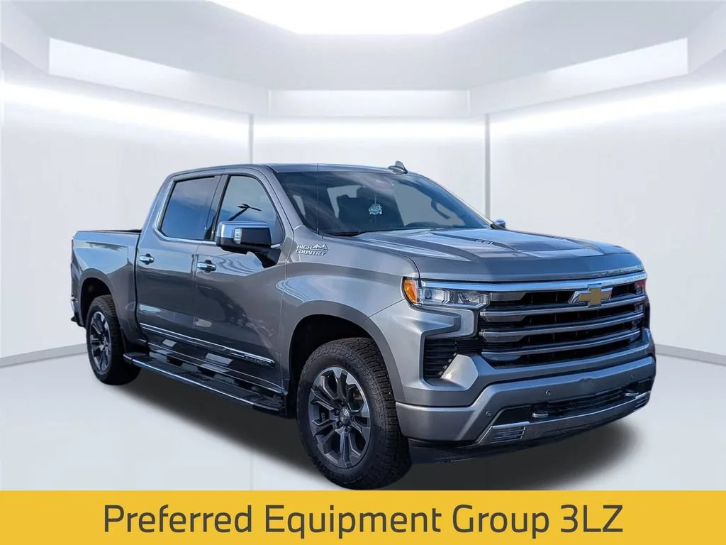 Used 2023 STERLING GRAY METALLIC Chevrolet High Country image 5