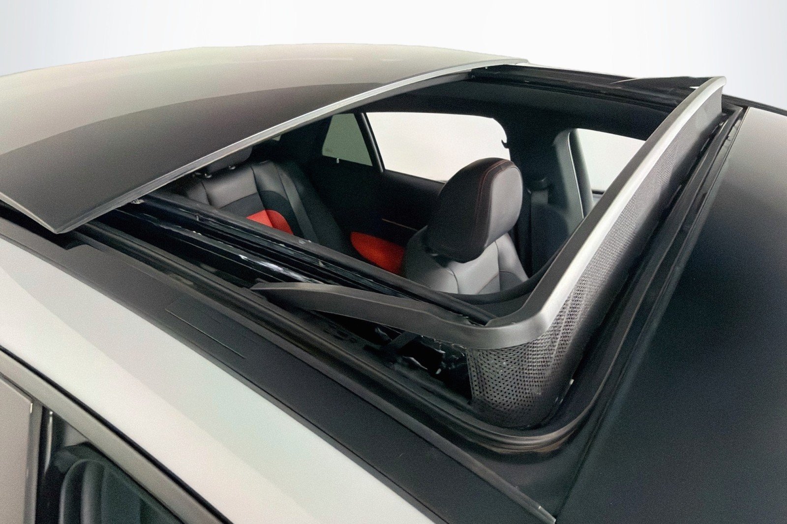 Certified Used 2025 MANUFAKTUR Alpine Grey Mercedes-Benz GLE 53 image 22