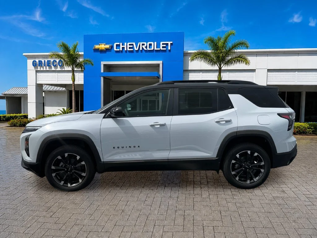 New 2027 Polar White Tricoat Chevrolet RS image 4