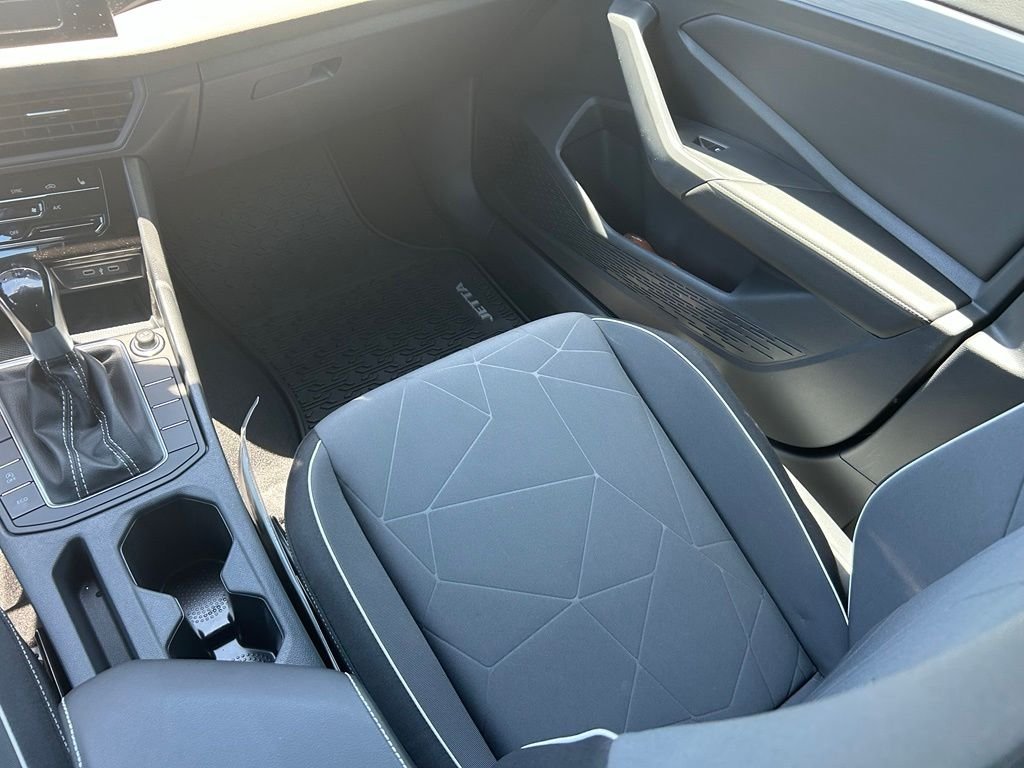 New 2026 White Volkswagen 1.5T Sport image 11