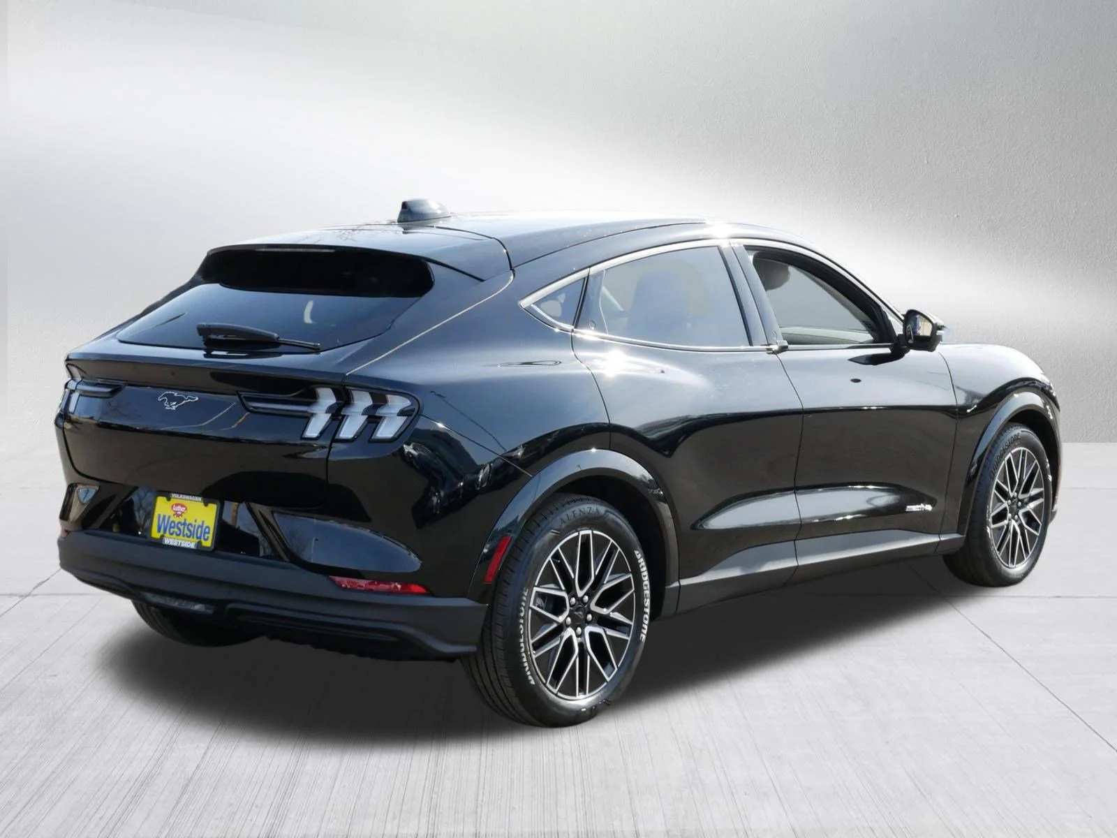 2025 Ford Mustang Mach-E Premium AWD - Photo 7