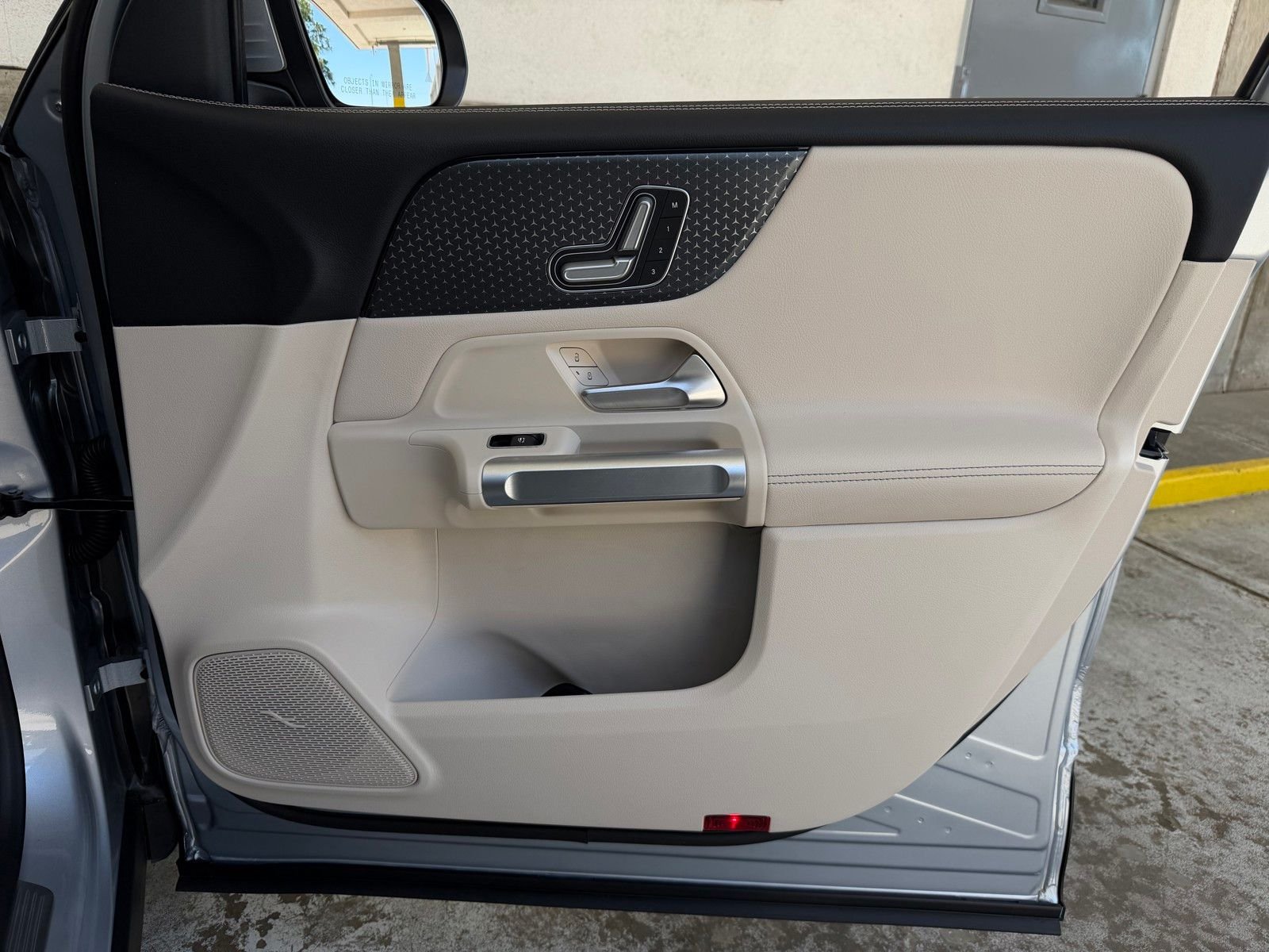 New 2026 Cirrus Silver Metallic Mercedes-Benz GLB 250 image 18