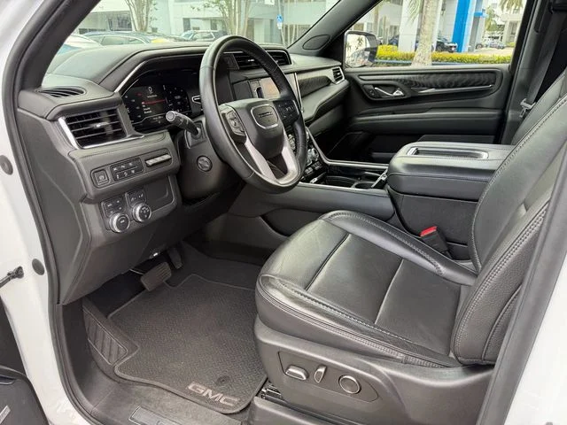 Used 2023 White GMC Denali image 11