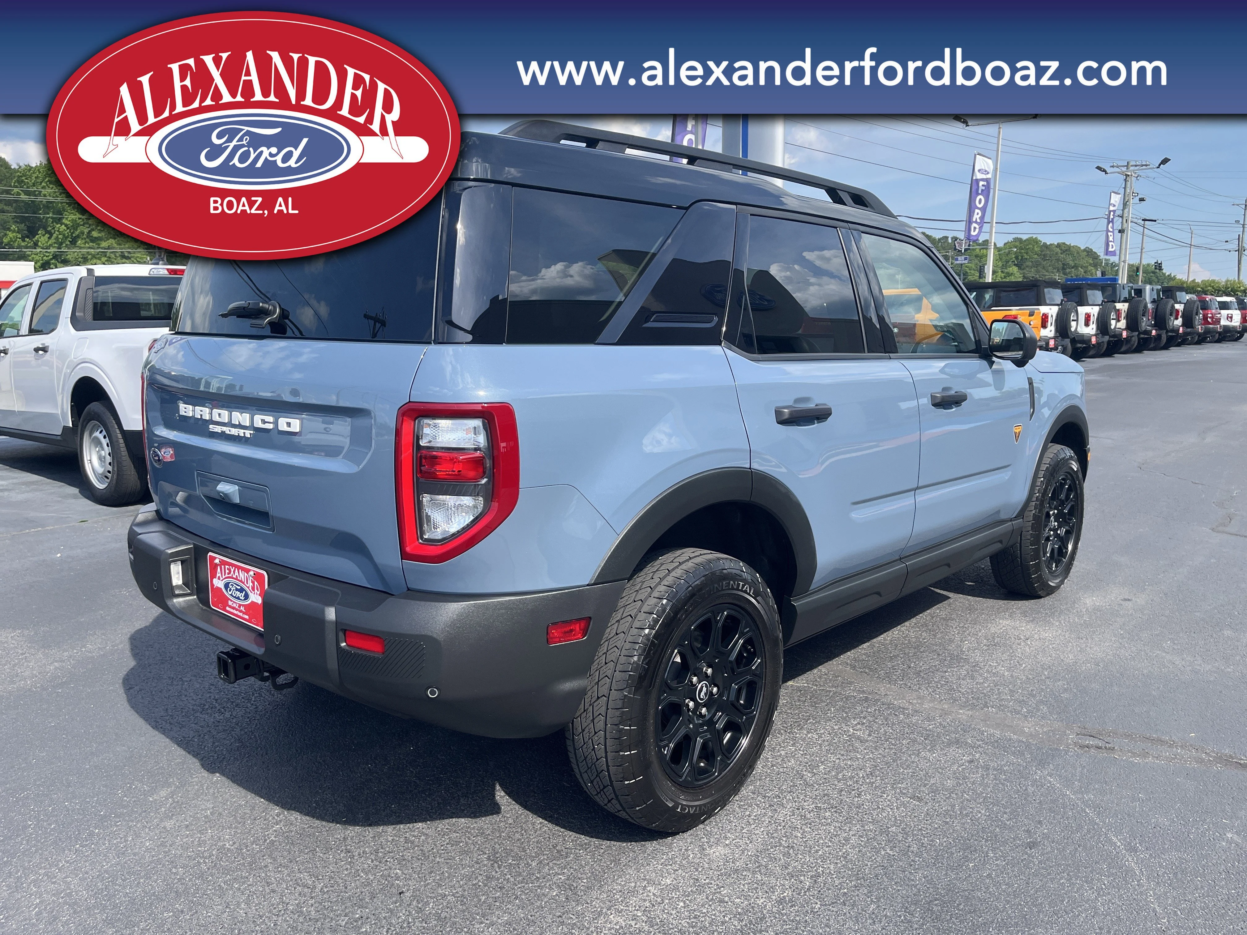 Used 2025 Blue Ford Badlands image 3