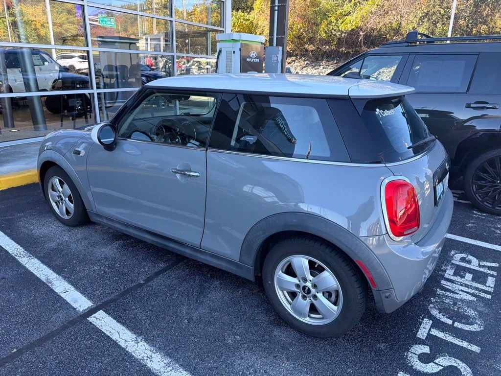Used 2016 Gray Metallic MINI Base image 2
