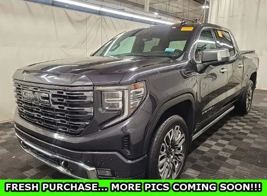 2024 GMC Sierra Denali Ultimate 4WD Crew Cab Short Box's photo