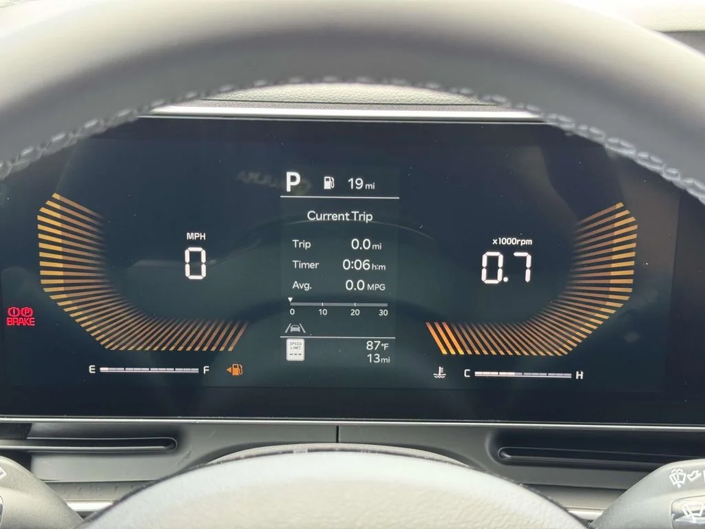 New 2026 White Kia EX image 24