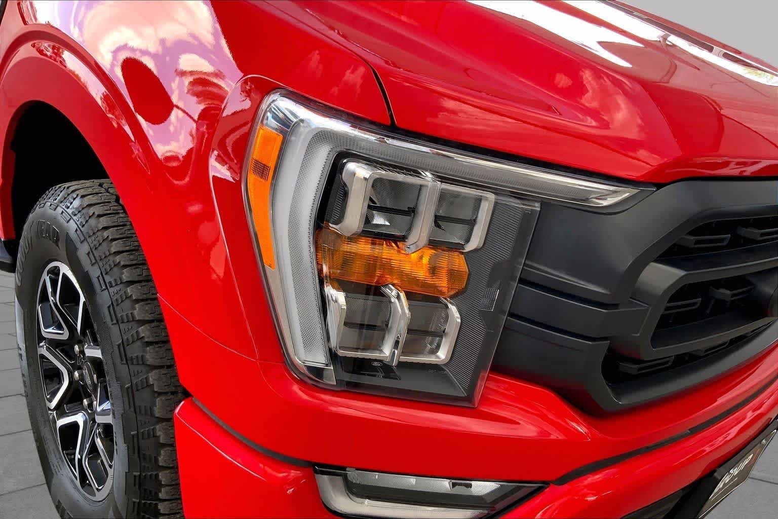 Used 2023 Race Red Ford XLT image 28