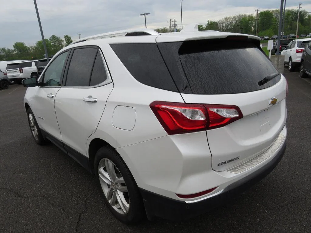 Used 2021 Pearl Chevrolet Premier image 9