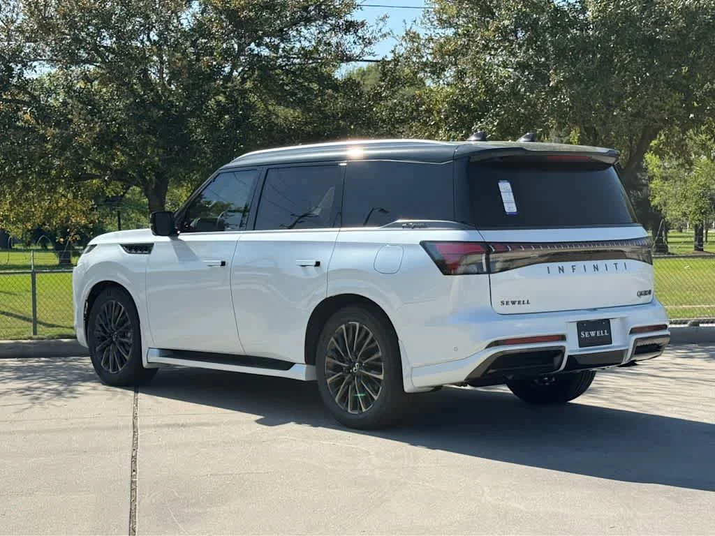 New 2026 2T RADIANT WHIT INFINITI Autograph 4WD image 4