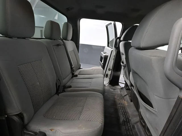 2011 Ford F-350 Super Duty XLT - Photo 35
