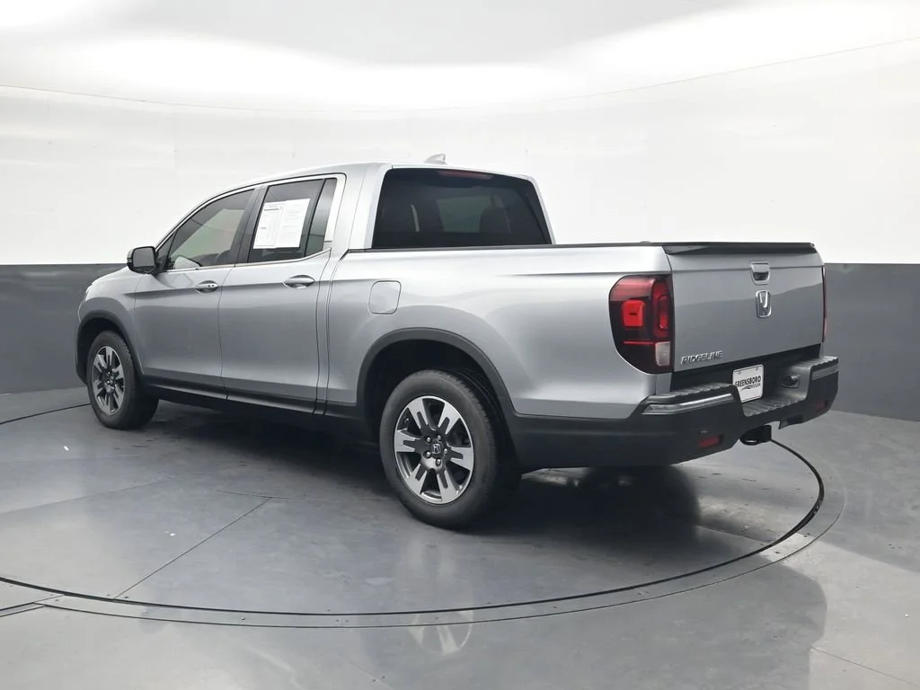 Used 2017  Honda RTL-T image 8