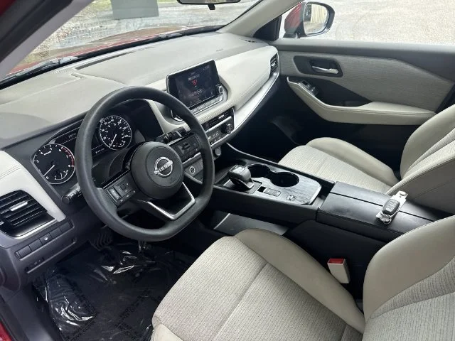 Used 2023 Red Nissan SV image 15