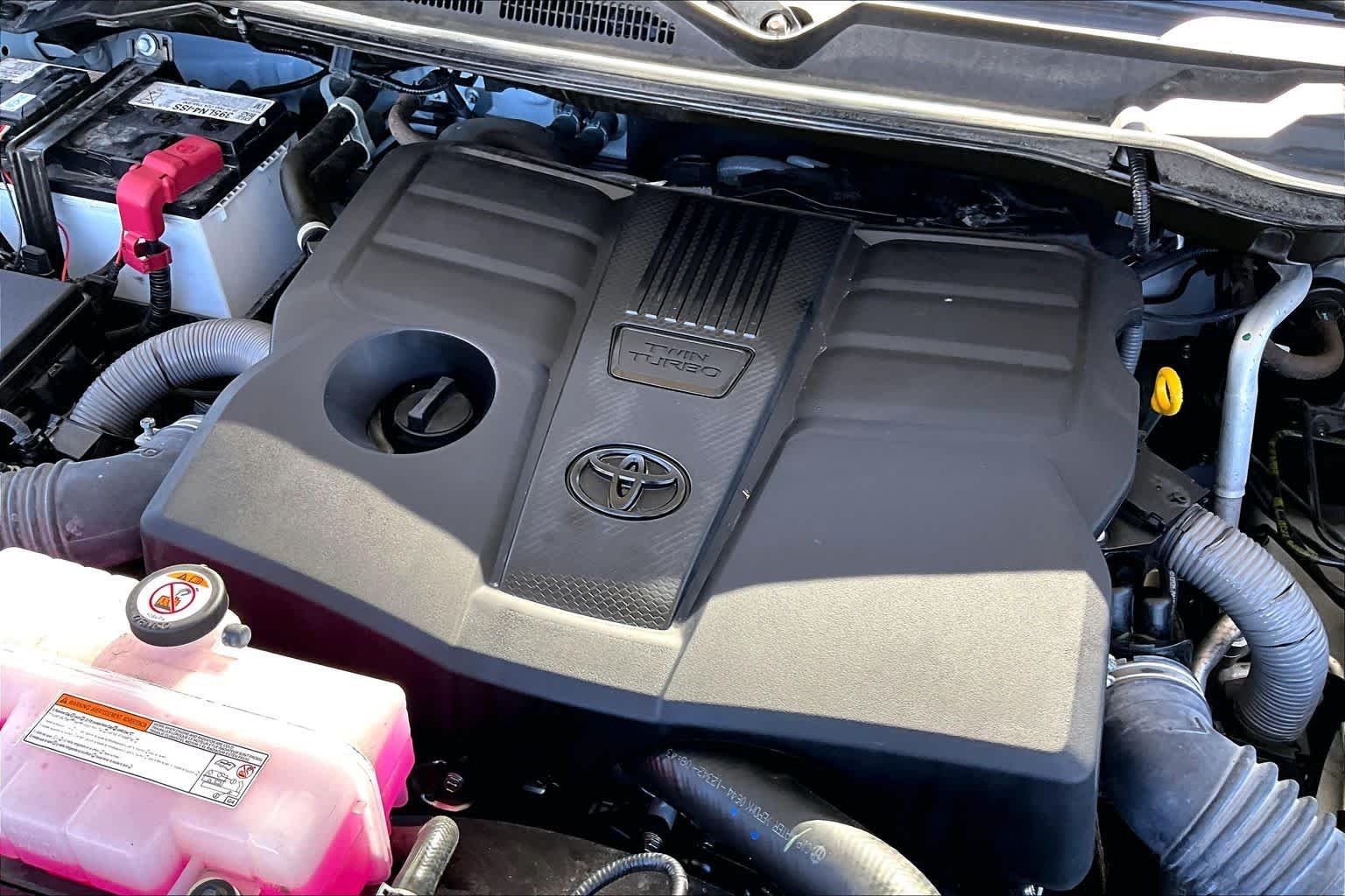 Used 2024 Ice Cap Toyota SR image 32