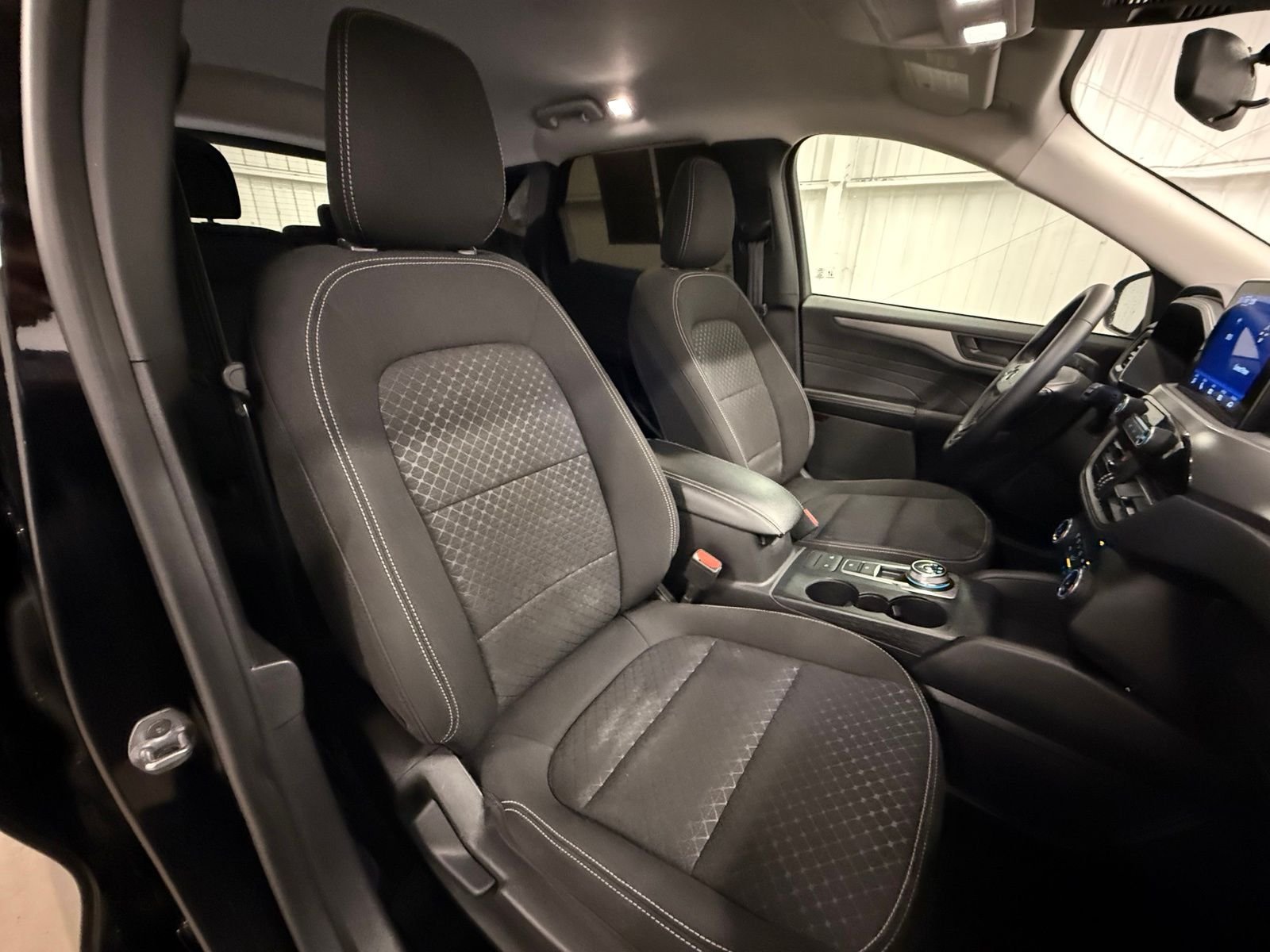Used 2023 Black Ford Active image 22