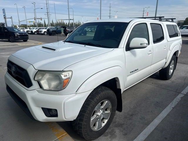 Used 2013 Super White Toyota Base image 5