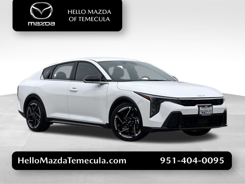 2025 Kia K4 GT-Line AT's photo