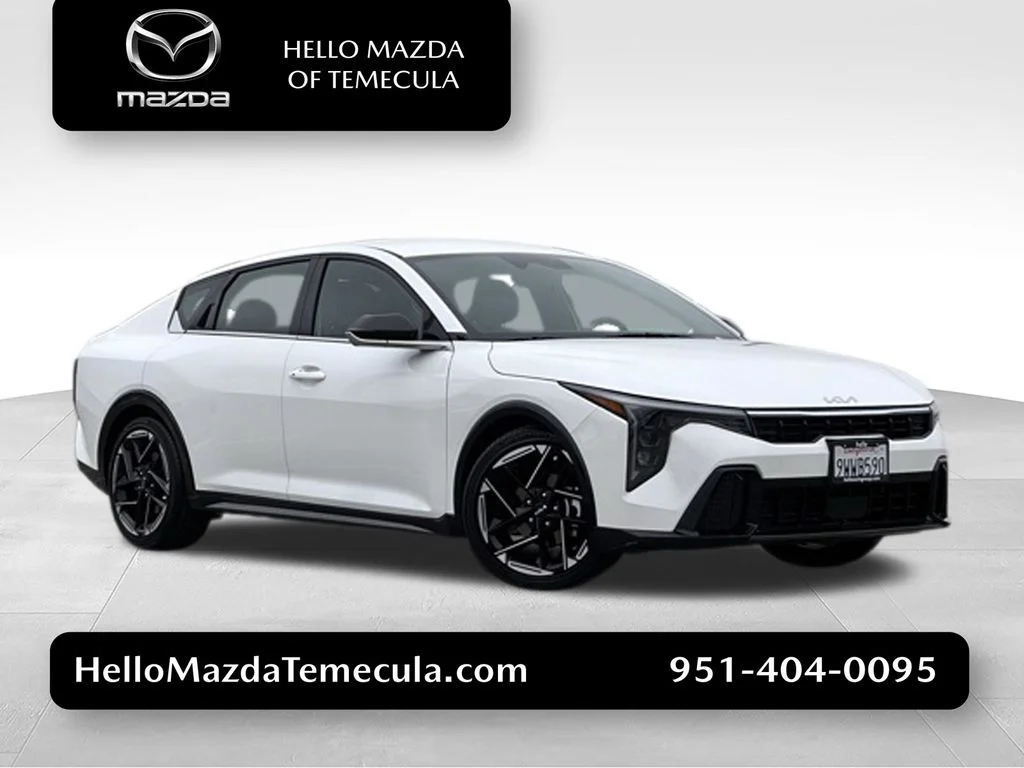 2025 Kia K4 GT-Line AT's photo