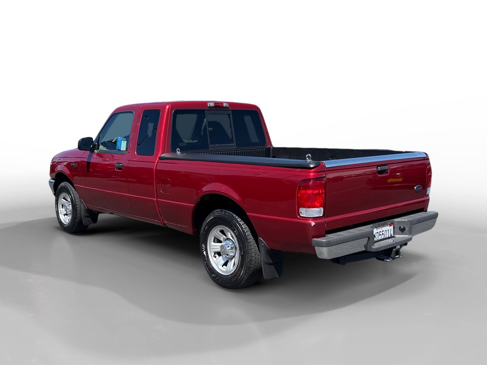 Used 2000 Bright Red Clearcoat Ford XLT image 3