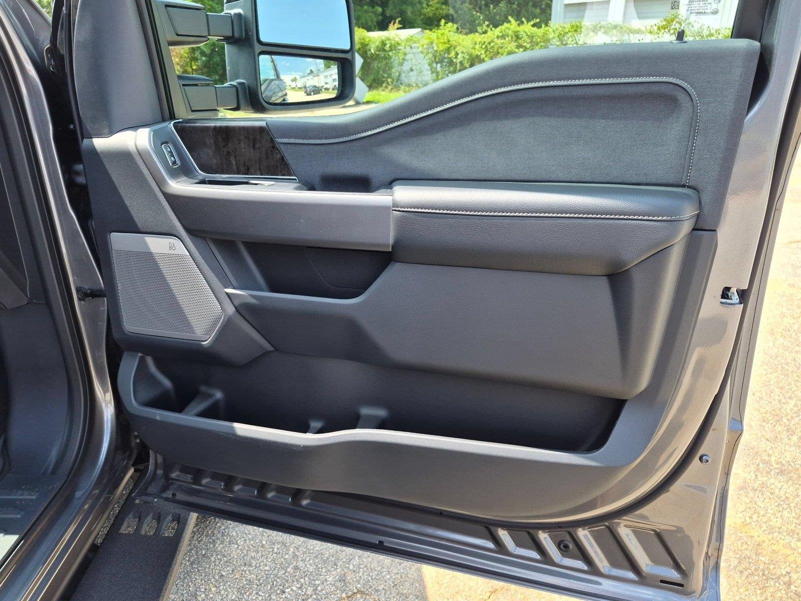 New 2026 Carbonized Gray Metallic Ford F-250® Lariat® image 30