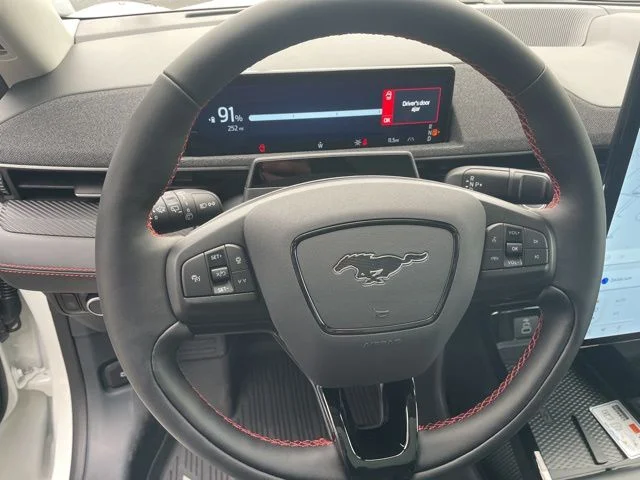 New 2025 Star White Metallic Tri-coat Ford Premium image 25