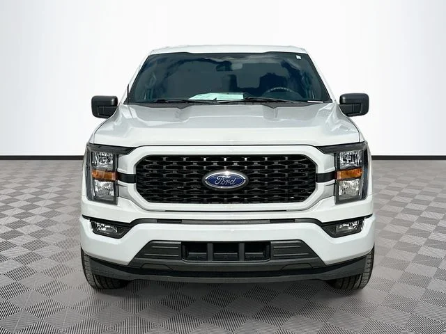 Used 2023 White Ford XL image 2