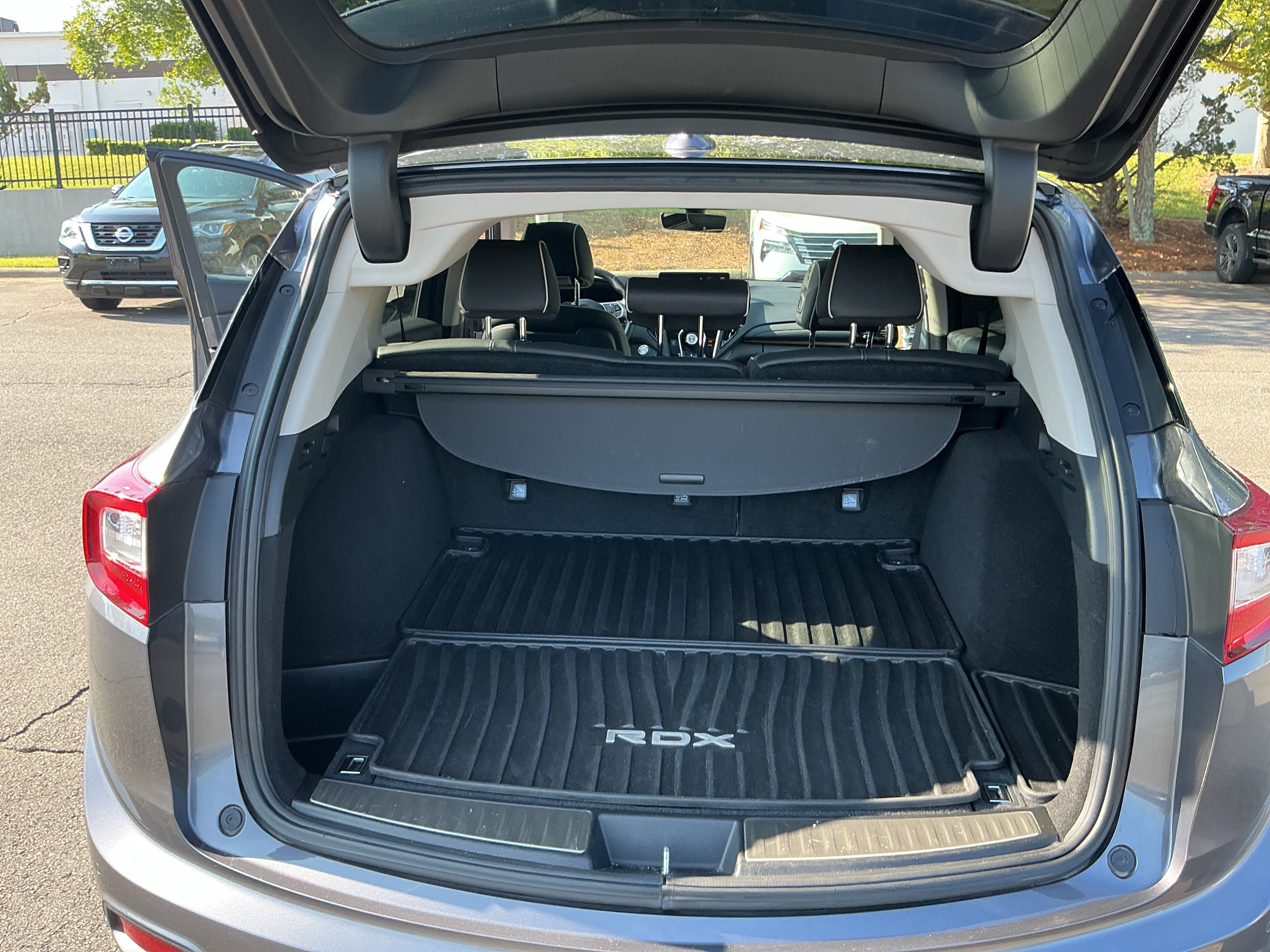 Used 2019 Gray Acura w/Advance Pkg image 25