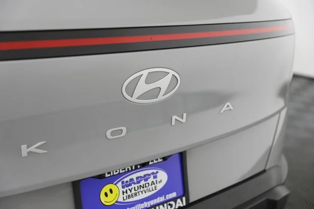 Used 2025 Gray Hyundai SEL Convenience image 15