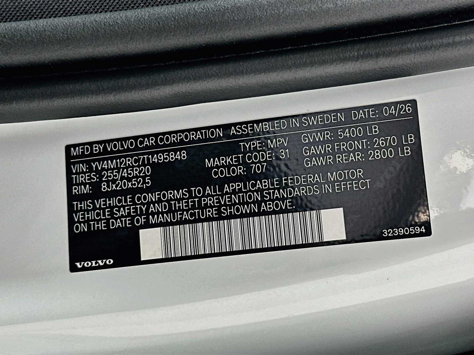 New 2026 Crystal White Volvo Plus image 29