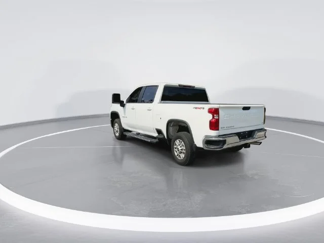 Certified Used 2025 Summit White Chevrolet LT image 8