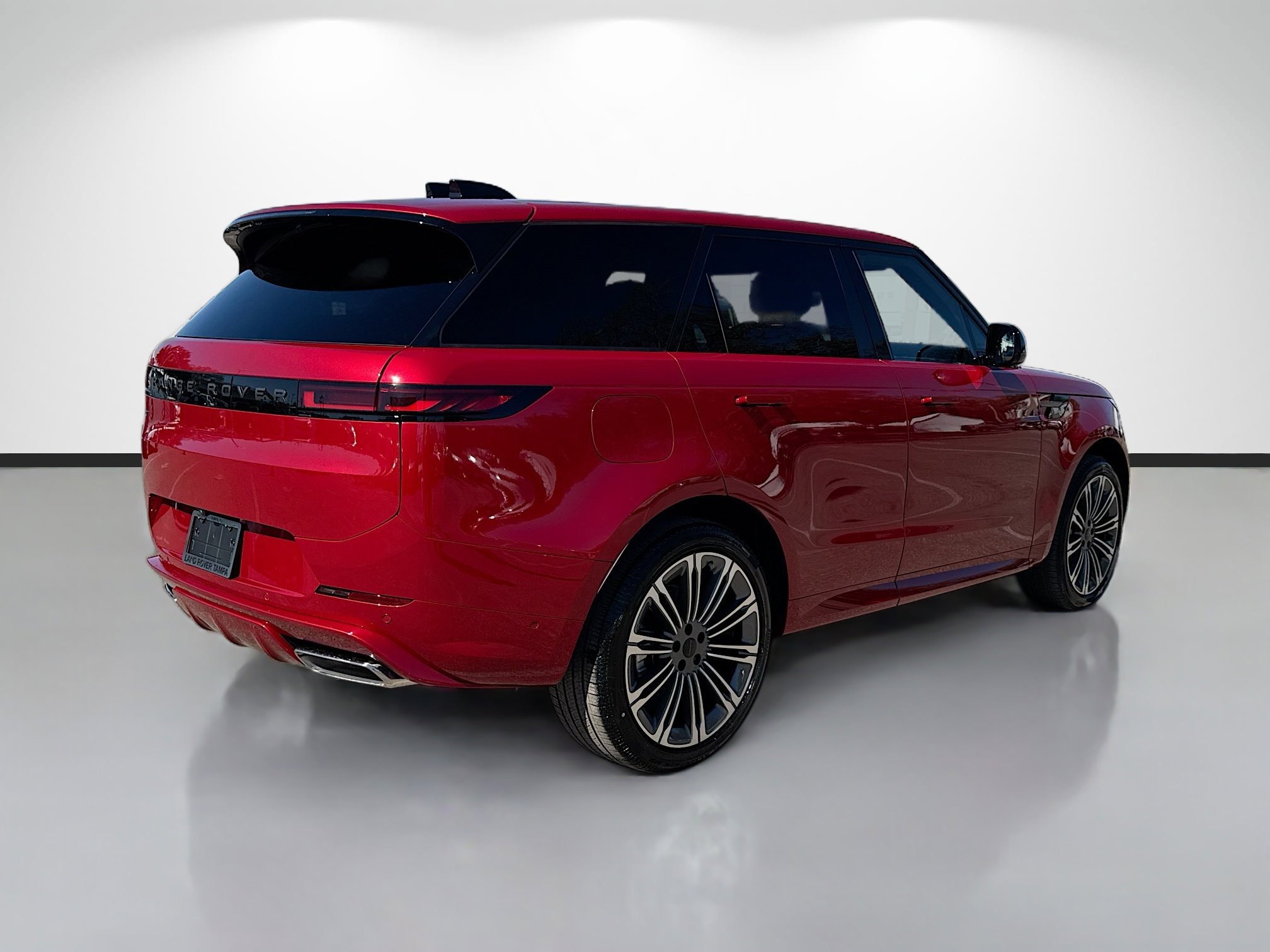New 2026 Firenze Red Land Rover Dynamic SE image 5