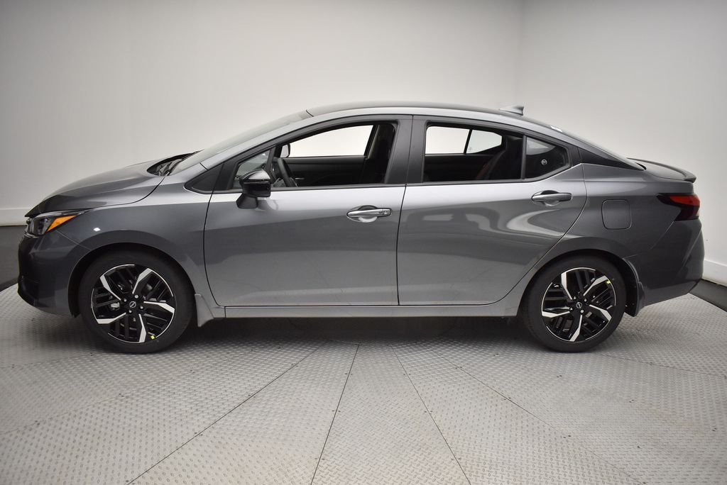 2025 Nissan Versa Sedan SR - Photo 8