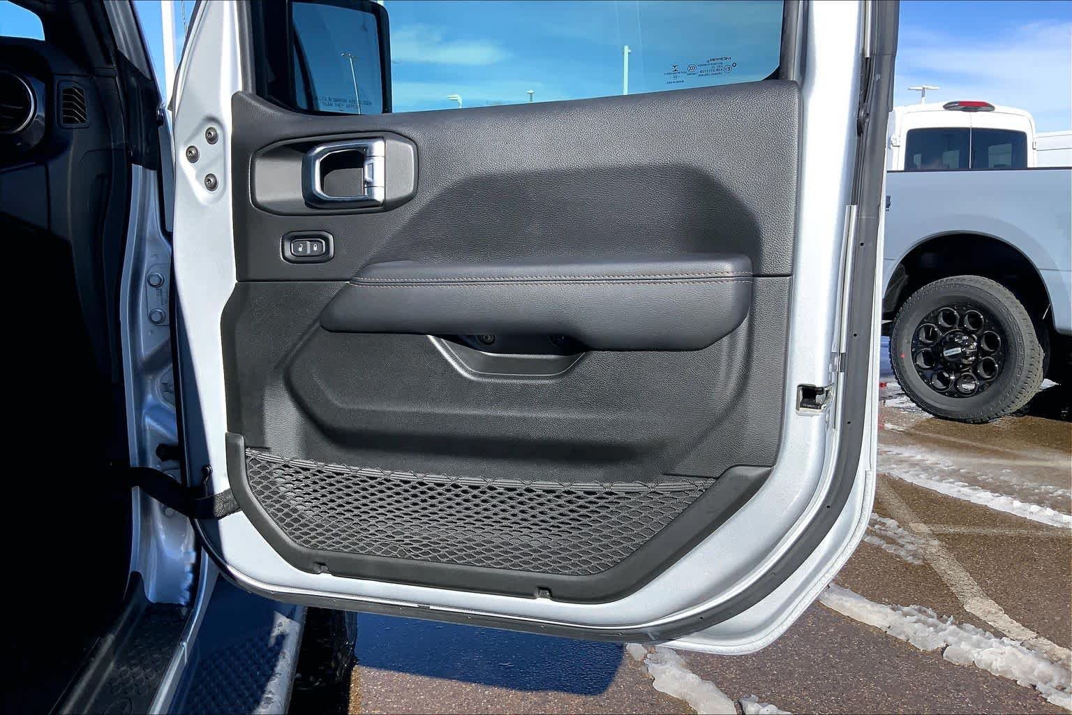 2022 Jeep Wrangler Unlimited Rubicon 392 - Photo 25