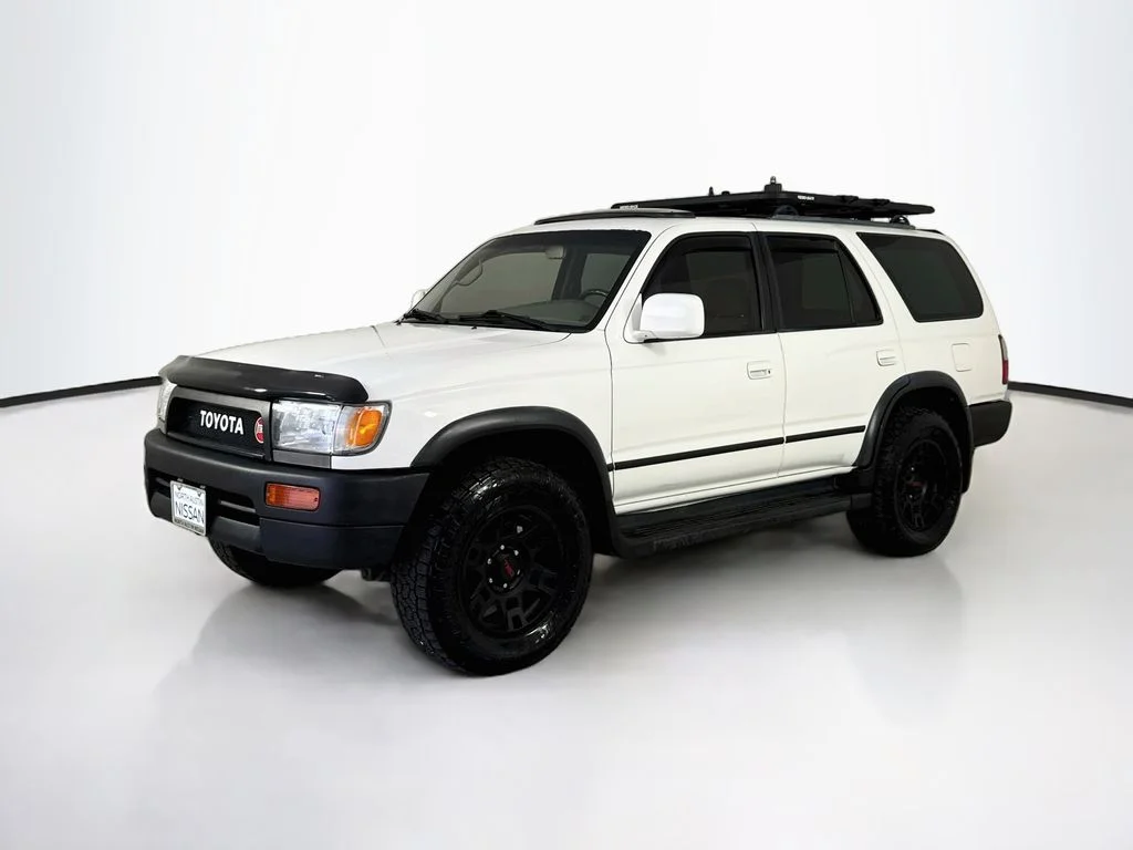 Used 1997  Toyota SR5 image 3