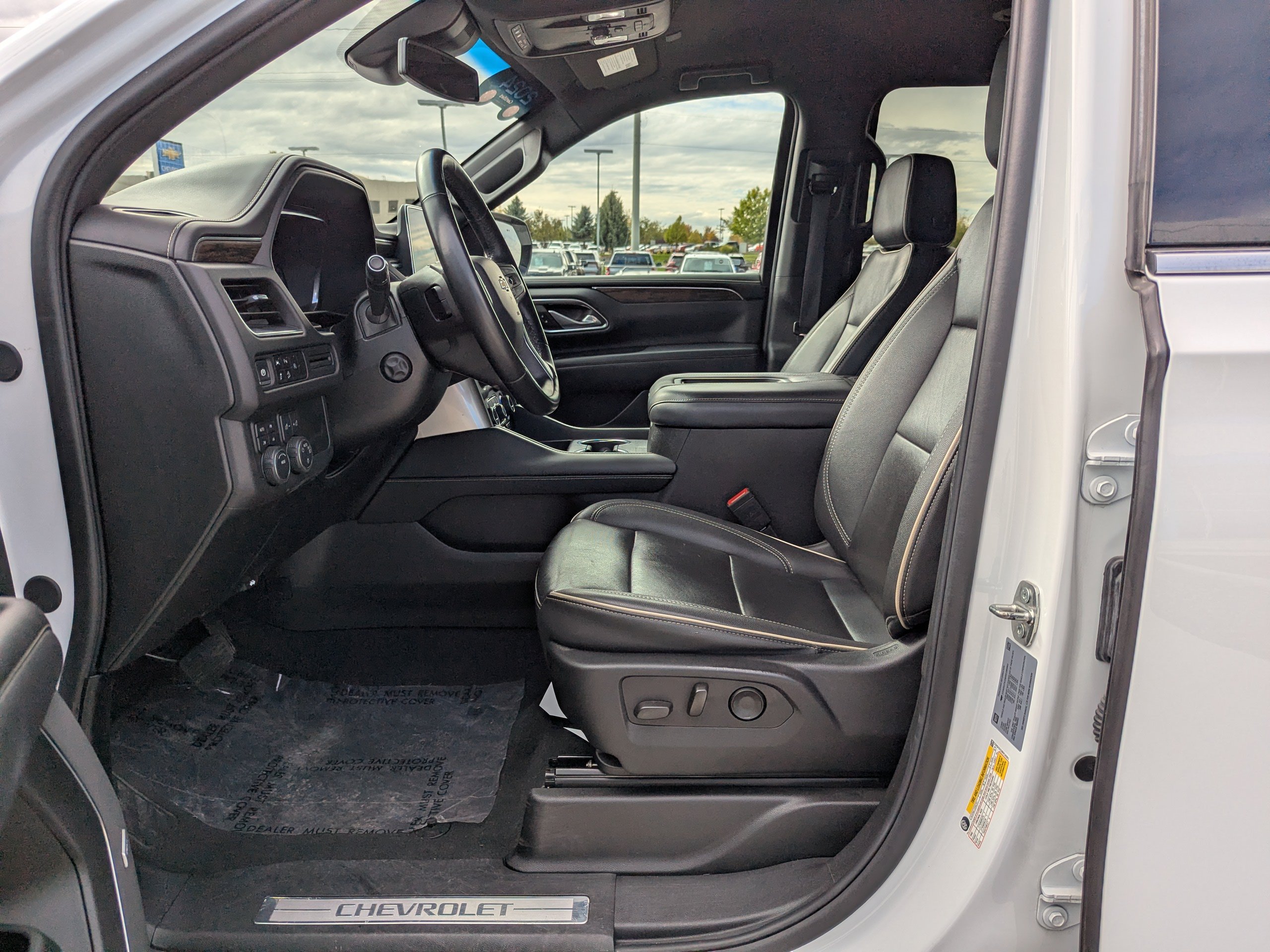 2024 Chevrolet Suburban Premier - Photo 12