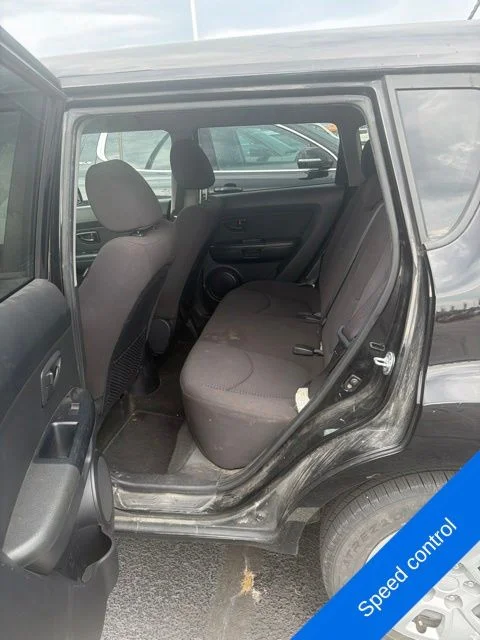 Used 2013 Shadow Pearl Metallic Kia Base image 12