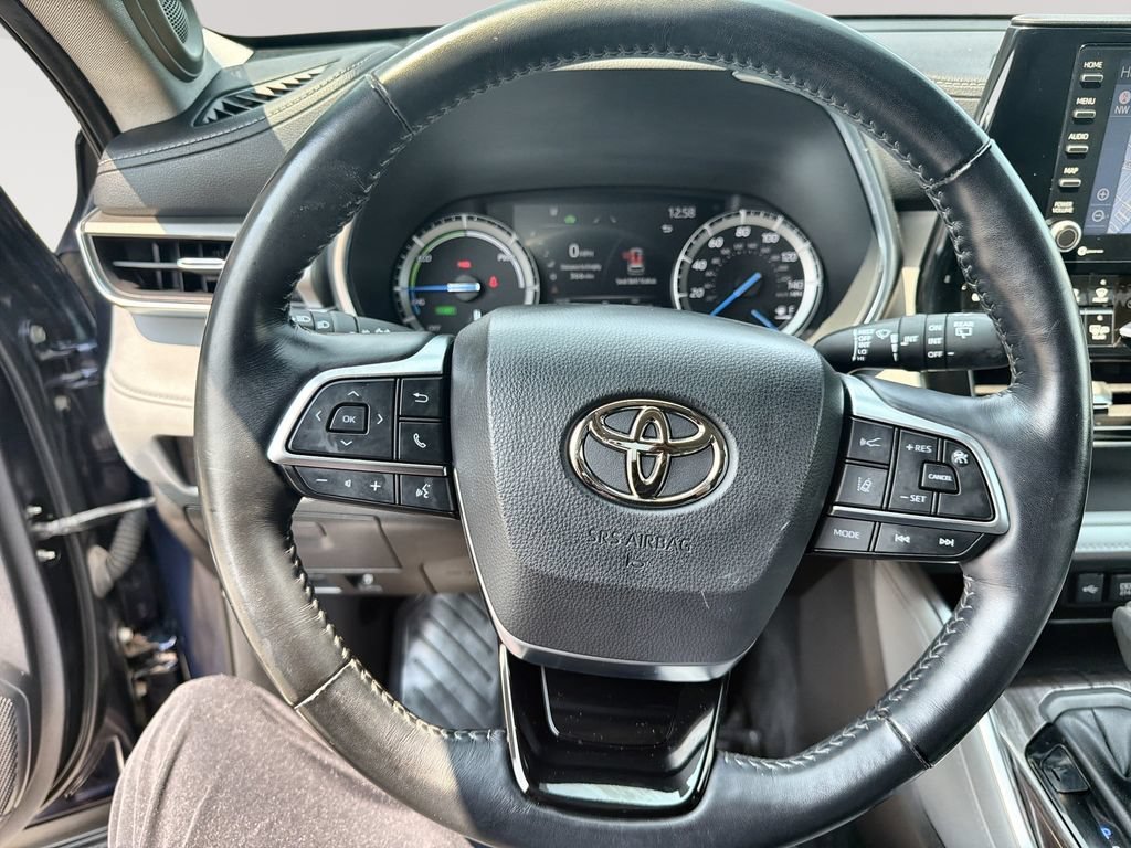 Used 2021 Gray Toyota Hybrid Limited image 11
