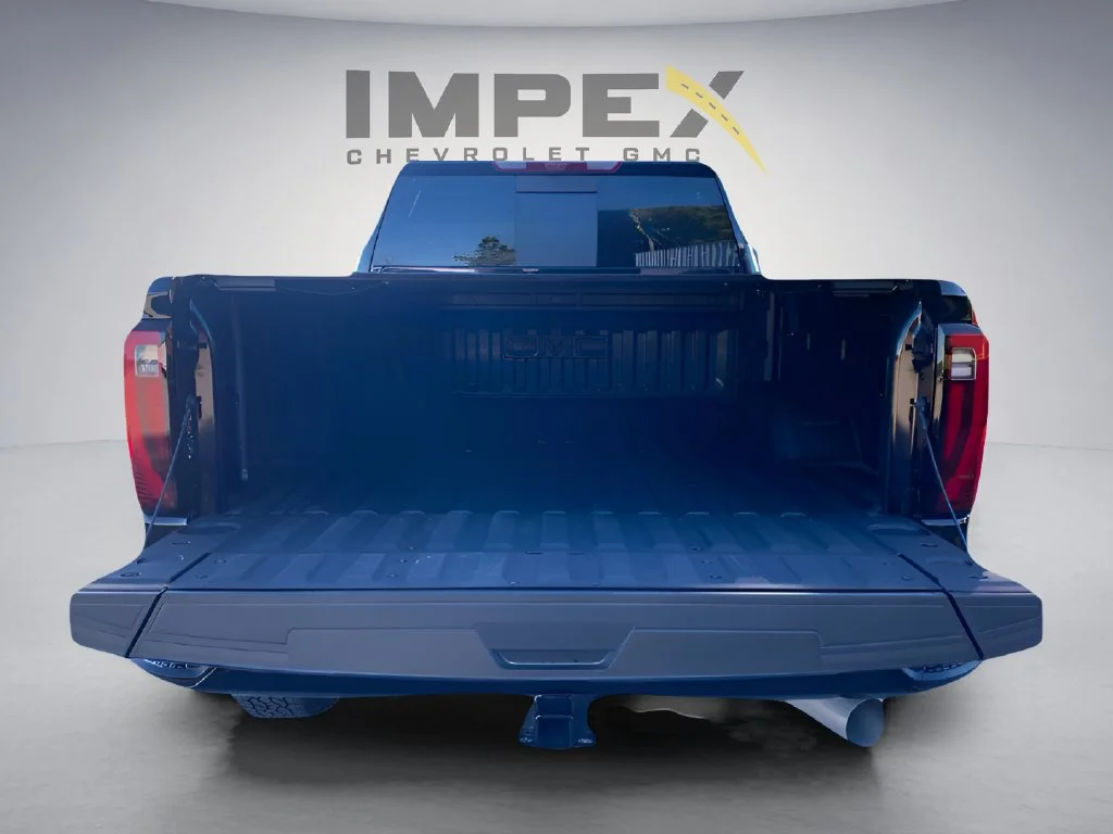 Used 2025 Onyx Black GMC Denali image 39