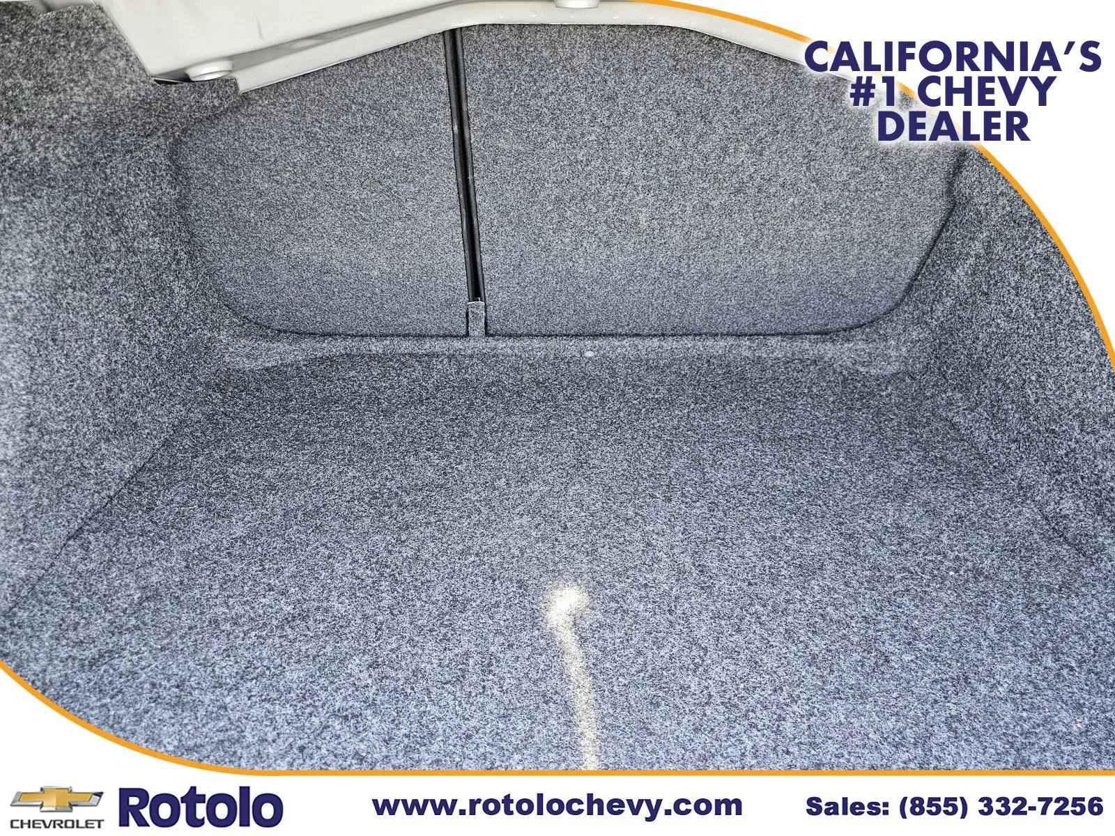 Used 2025  Volkswagen S image 14