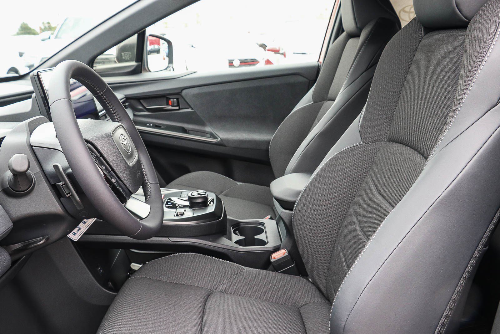 New 2026 Wind Chill Pearl Toyota SE image 19