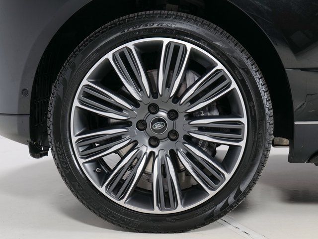 Used 2020 Black Land Rover Autobiography image 9