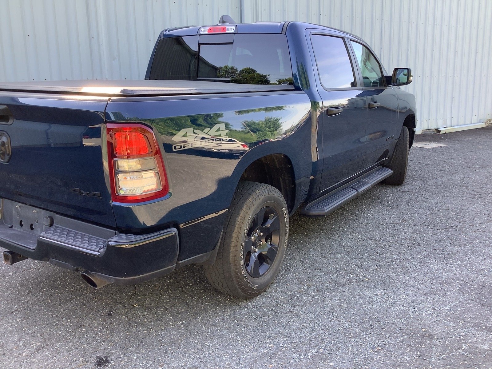 Certified Used 2023 Blue Ram Big Horn/Lone Star image 2