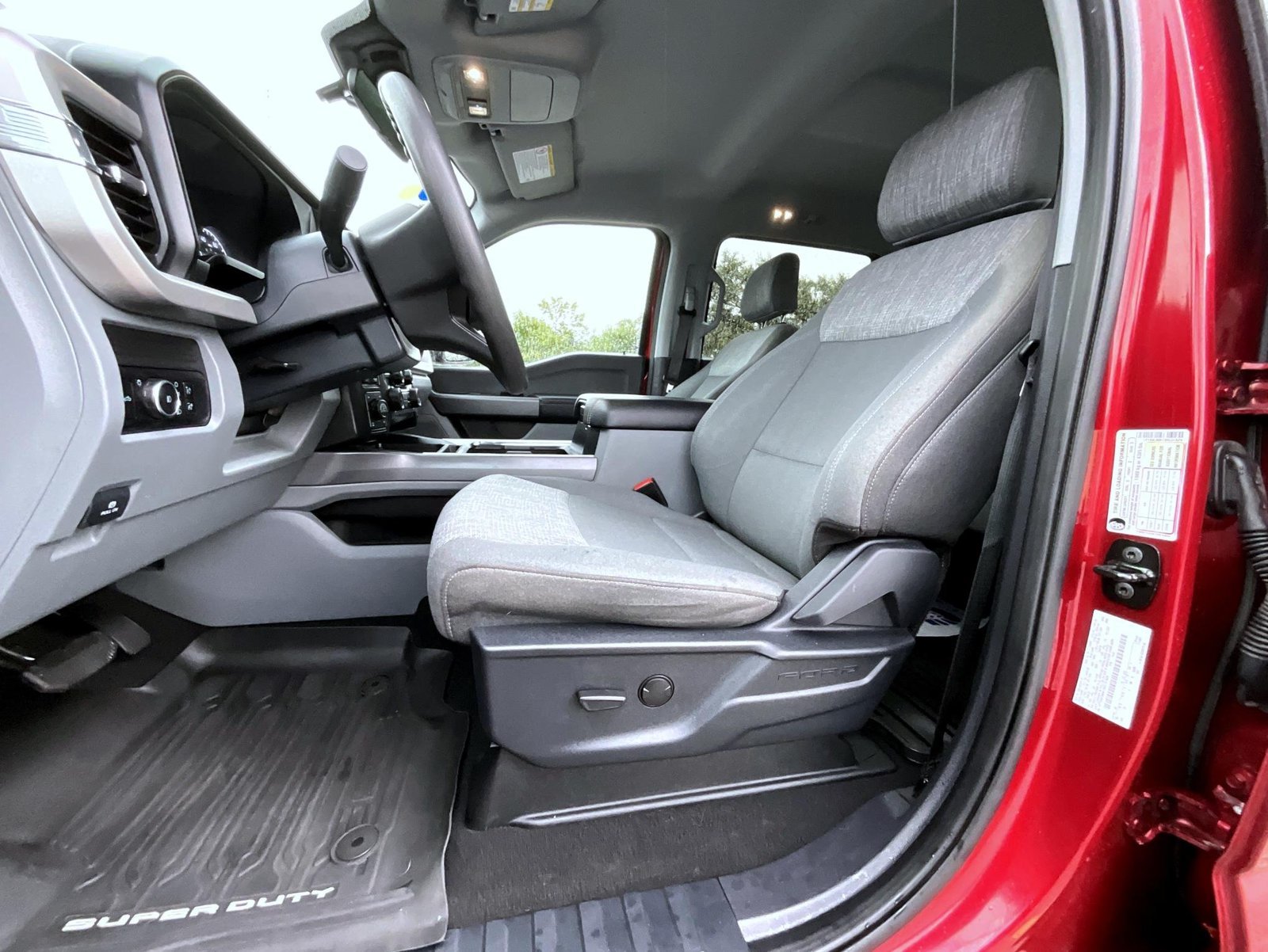 Used 2025 Red Ford XLT image 12