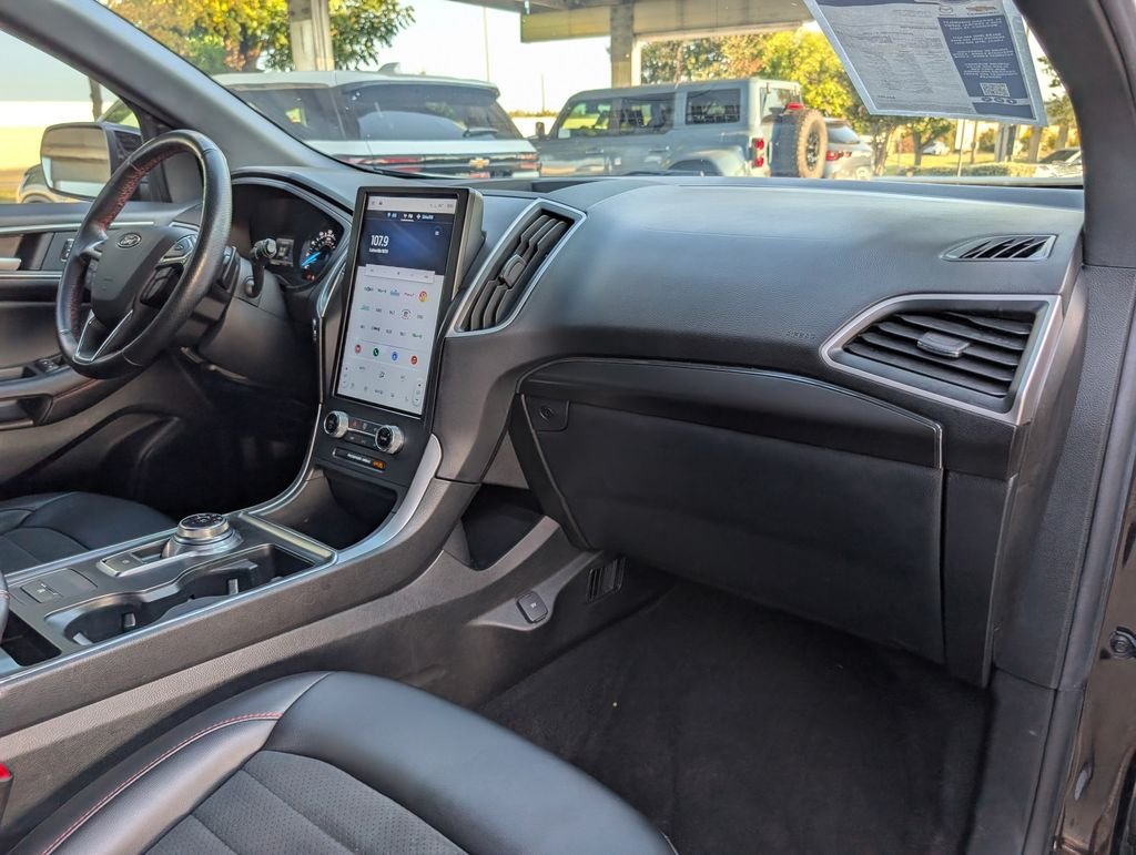Used 2022 Black Ford ST-Line image 25