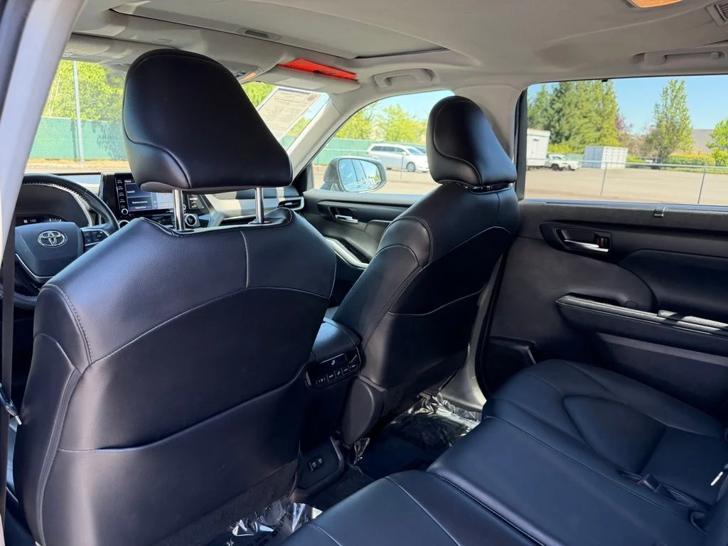 2021 Toyota Highlander XLE - Photo 30