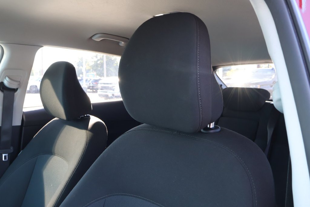 2025 Hyundai Kona SEL - Photo 10
