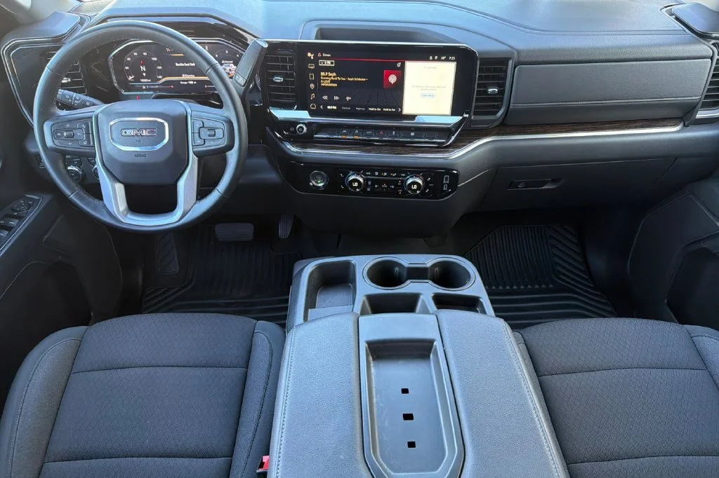 Used 2024 Titanium Rush Metallic GMC Elevation image 17