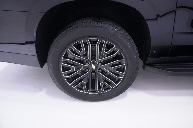 2026 Chevrolet Suburban RST - Photo 6